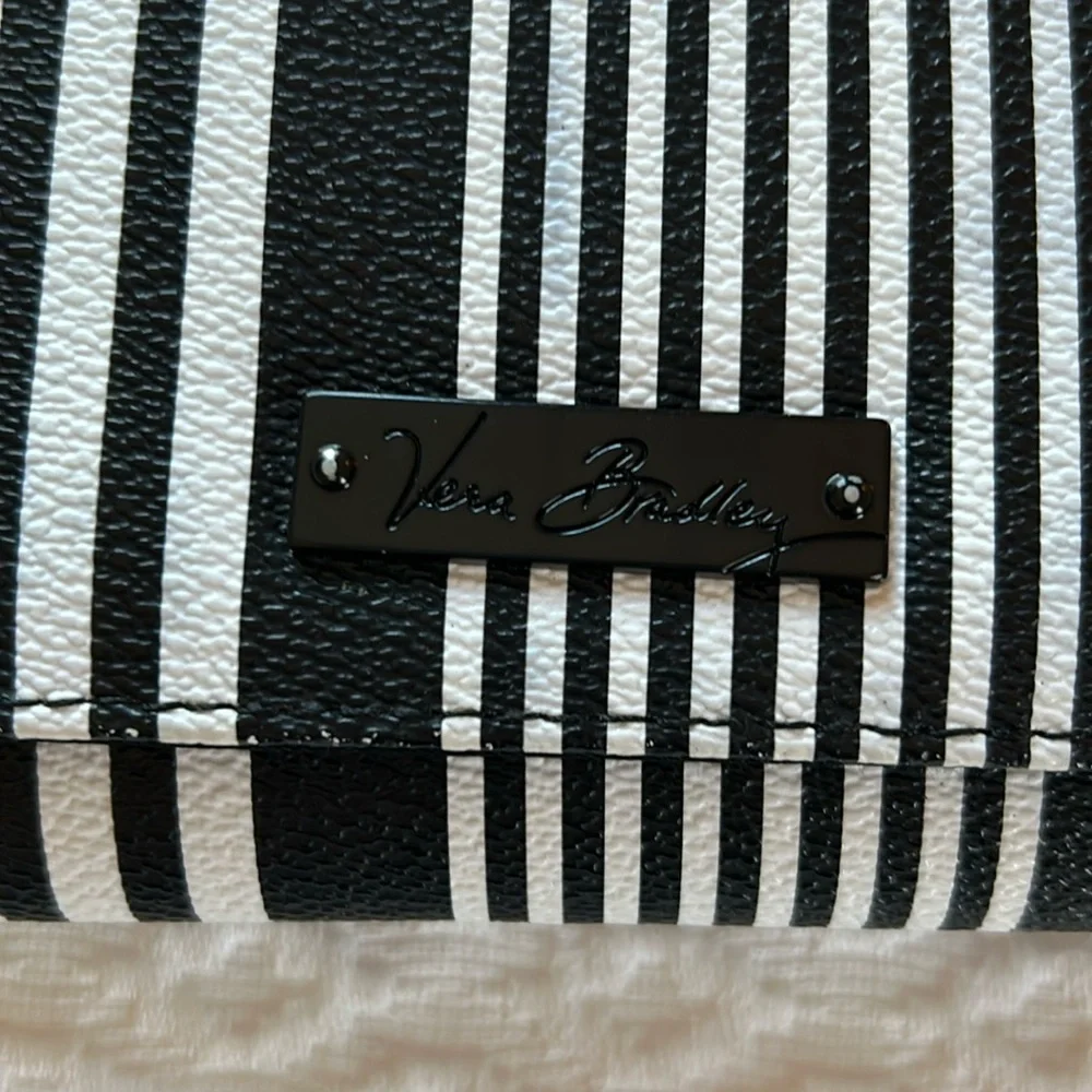 Vera Bradley Textured Wallet - Picture 4 of 11